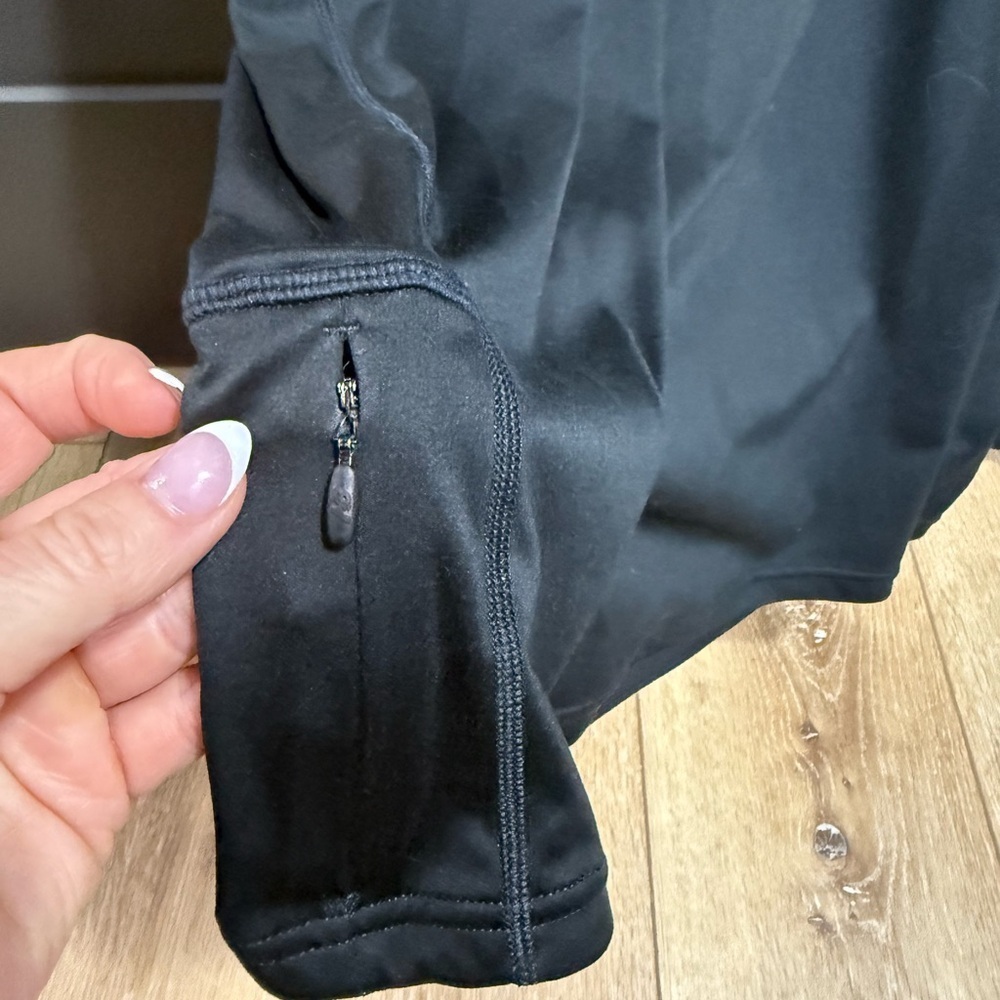 Men’s New Balance Black Quarter Zip Running Jacket - Picture 4 of 4